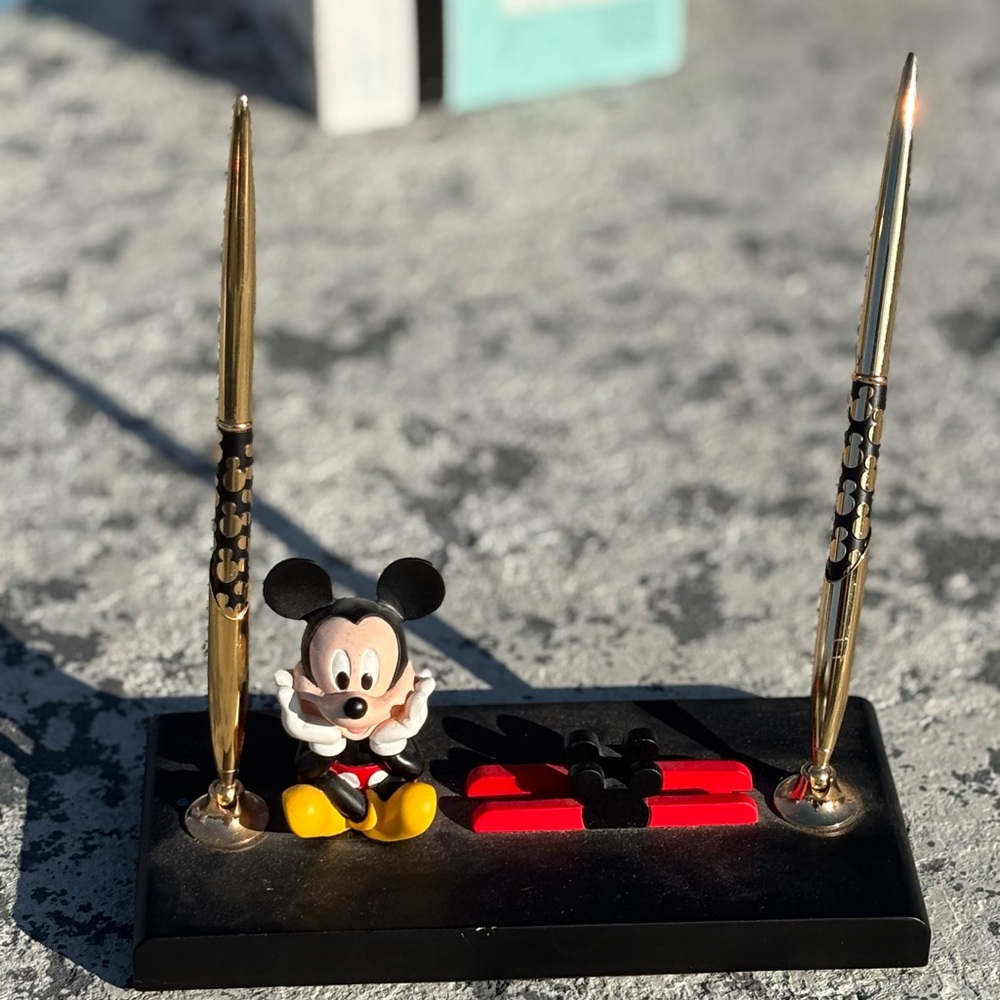 Mickey Mouse Pen Holder with Gold Pens